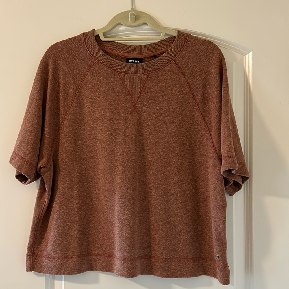 Casual woman’s M top